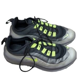 Nike Boys shoes Air Max Axis size 5Y shoe sneakers